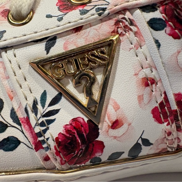 Guess Floral White and Pink Sneakers, women’s, Sz 8.5 - Picture 3 of 7